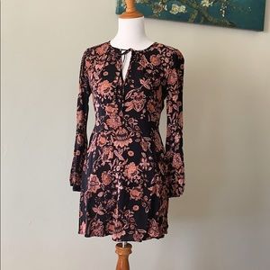 Forever 21 Floral Midi Long sleeve Dress
